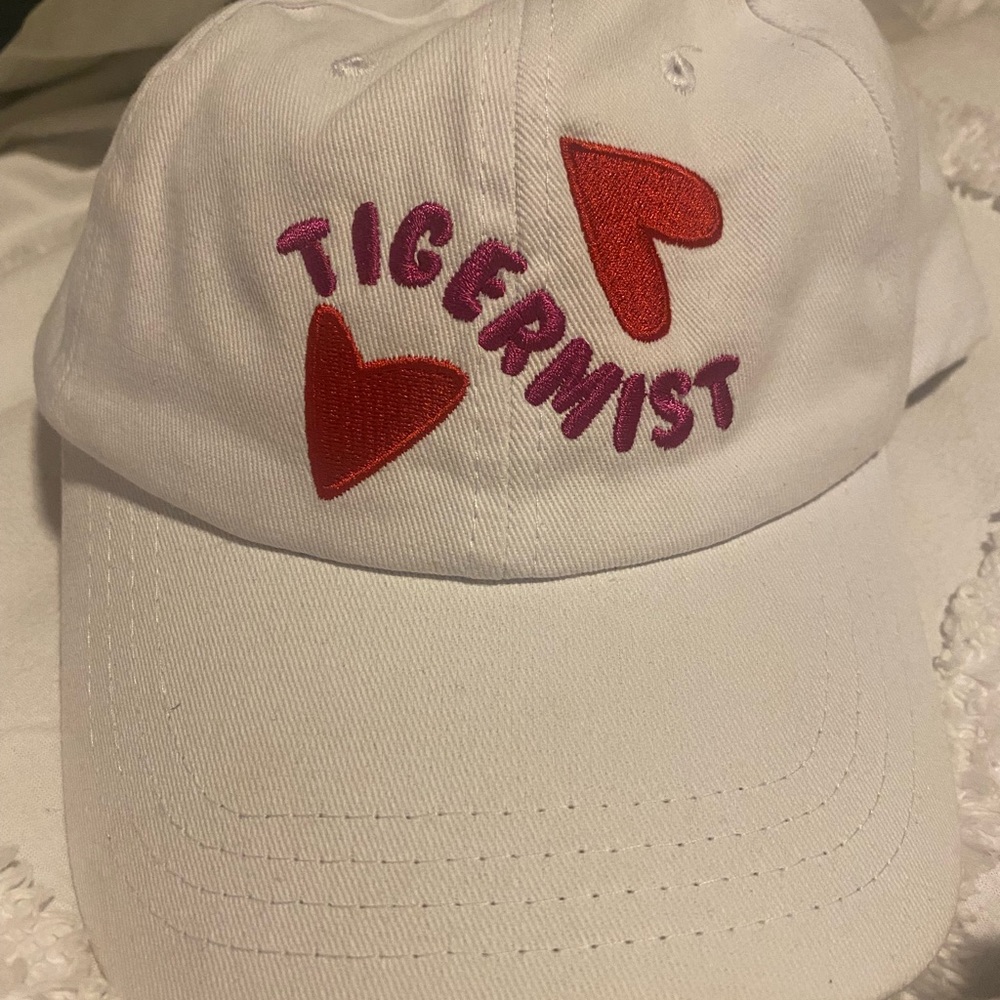 Tiger mist hat